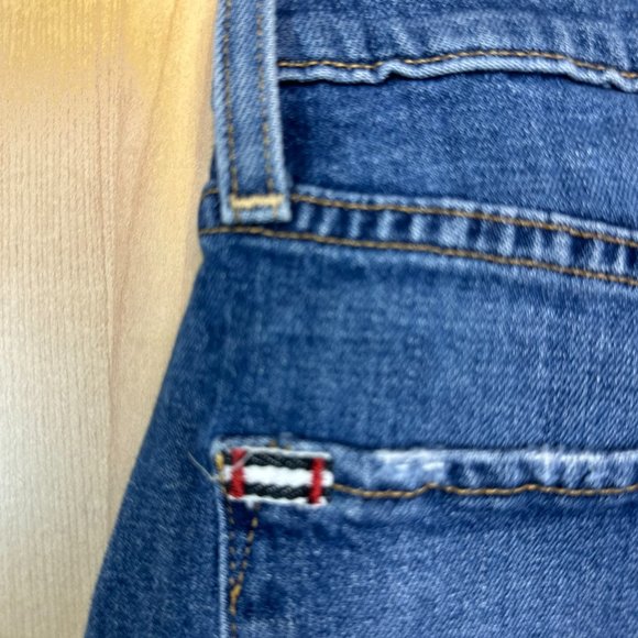 AO.LA Good Midrise Bermuda Jean Shorts, Size 28 - Picture 3 of 9